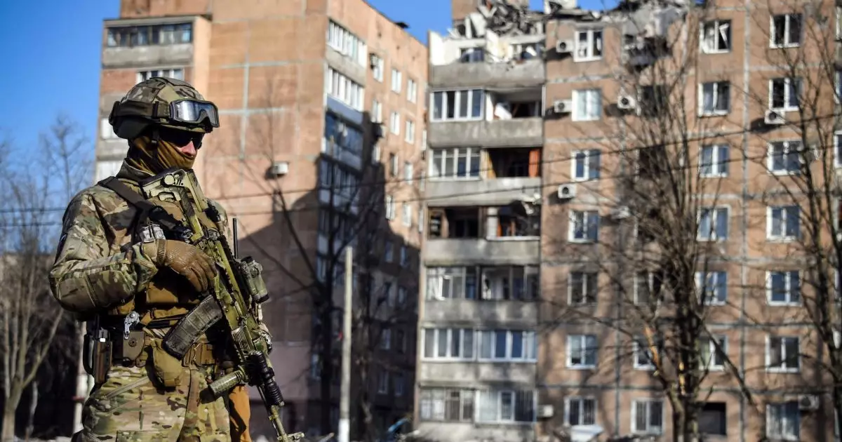 Молодь тікає з окупованого Донецька