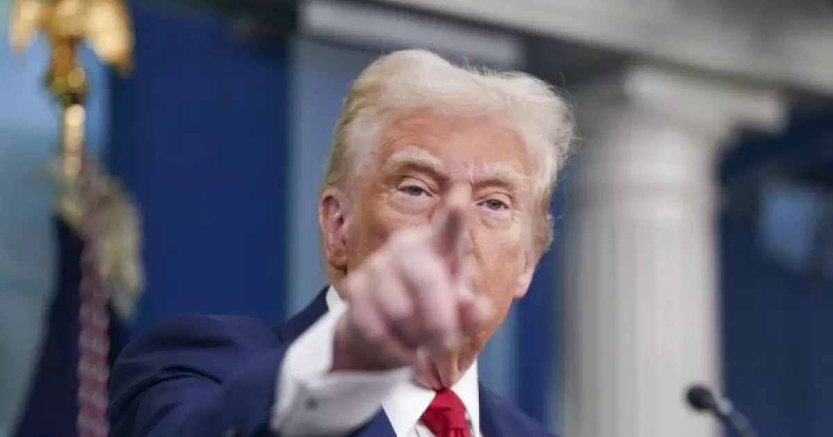 Трамп розриває контракти Гарварду з урядом США