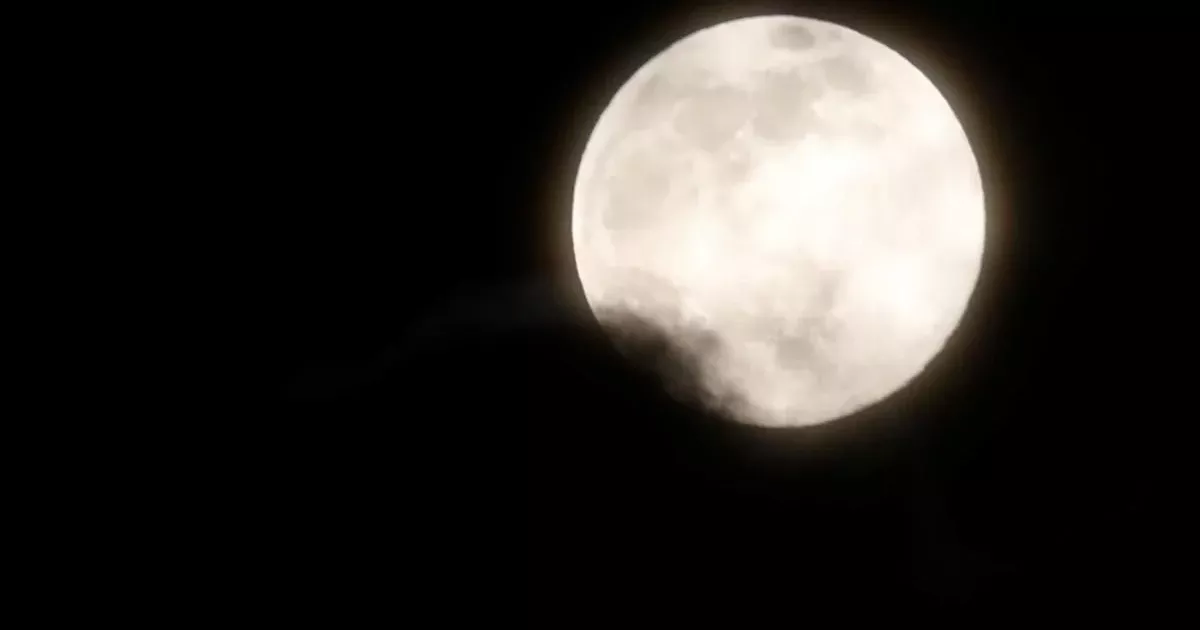 Снігова повня 2 лютого 2026 року: потужна місячна кульмінація, яка принесе зміни — що варто зробити і чого уникати