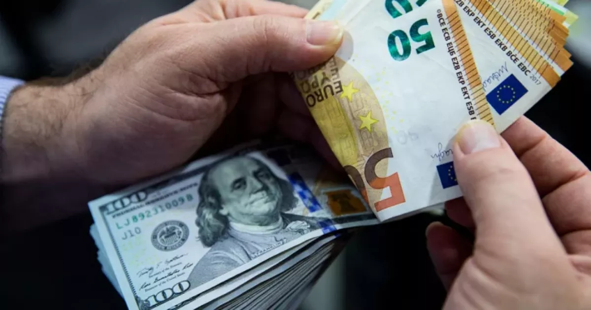 Курс валют на 3 лютого: скільки коштують долар, євро і злотий