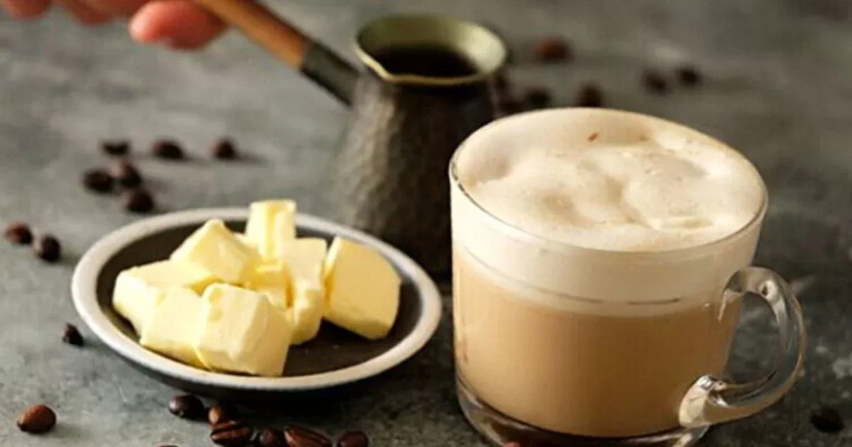 Бариста не хочуть, щоб ви знали: чому в каву додають вершкове масло і як це повністю змінює смак