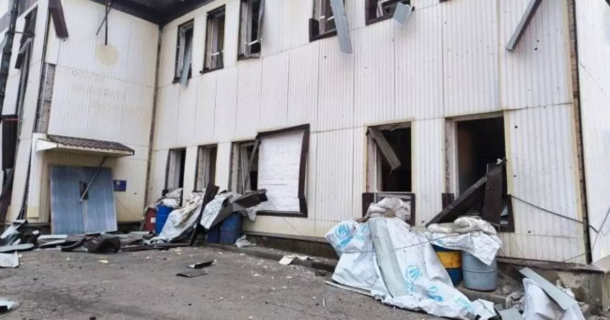 росіяни вгатили по Краматорську: рятувальники оприлюднили жахливі кадри