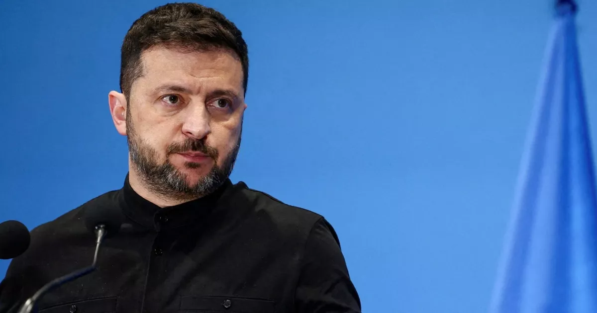 Зеленський дозволив чоловікам 60+ офіційно служити в армії і воювати: деталі