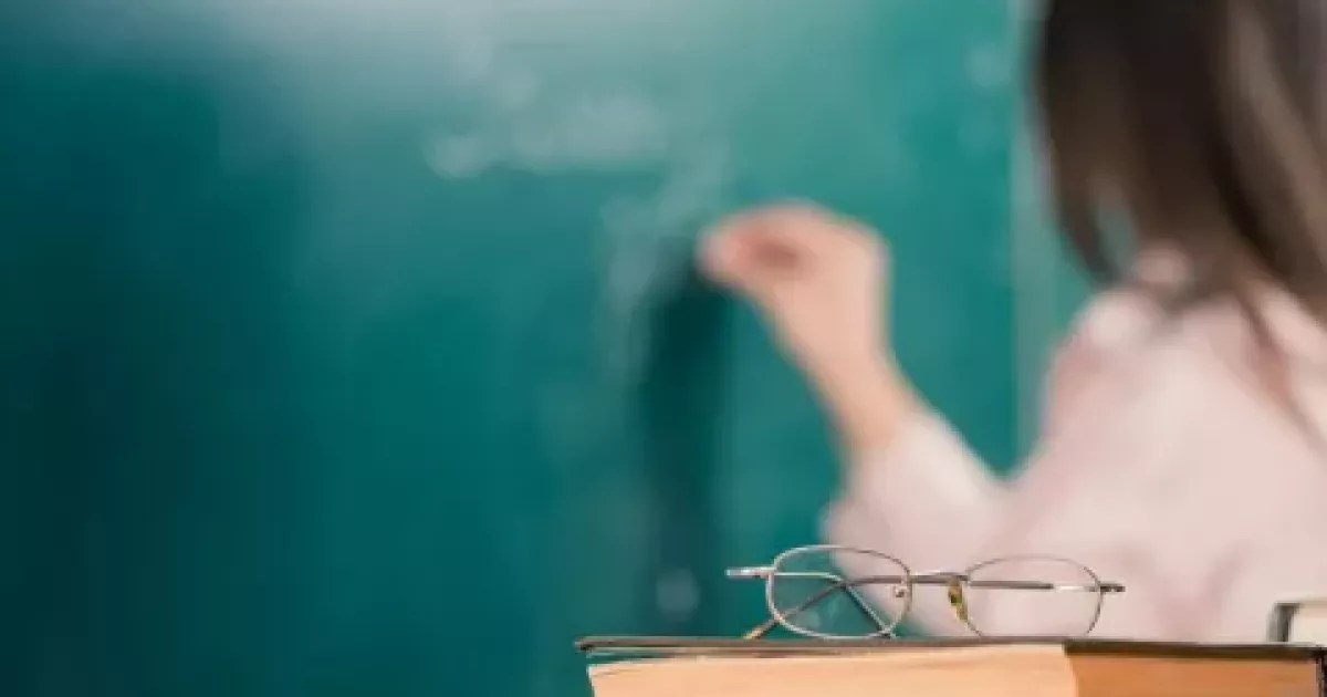 «У класах +3»: у Києві заморозили молодших школярів — хто ухвалив рішення і що каже закон