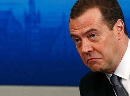 Медведєв загрожує Україні «буферною зоною»
