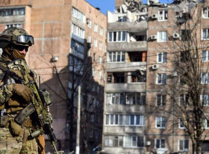 Молодь тікає з окупованого Донецька