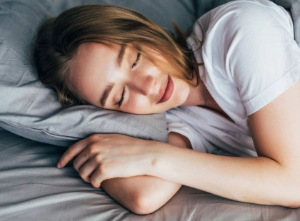 Кому обов’язково треба спати вдень, а кому категорично не можна — як не нашкодити здоров’ю