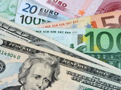 Курс валют на 6 лютого: скільки коштуватимуть долар, євро і злотий