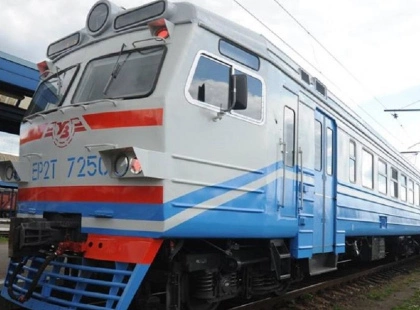 “Укрзалізниця” скасувала кілька потягів: перелік рейсів і причина