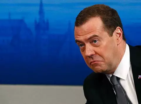 Медведєв загрожує Україні «буферною зоною»