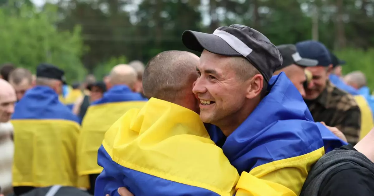 1000 звільнених героїв: як Україна провела найбільший обмін полоненими