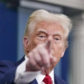 Трамп розриває контракти Гарварду з урядом США