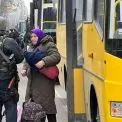 Евакуація Троєщини: куди йти людям, якщо остаточно зникне світло та тепло — екстрений гід