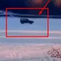 Трагедія на Київському морі: авто з людьми провалилося під кригу під час катання