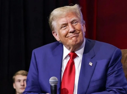 Трамп закликав рухатися далі у справі Епштейна і не став відповідати на питання про жертв