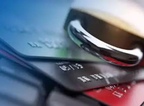 Банк заблокував рахунок Шредера через гроші з росії